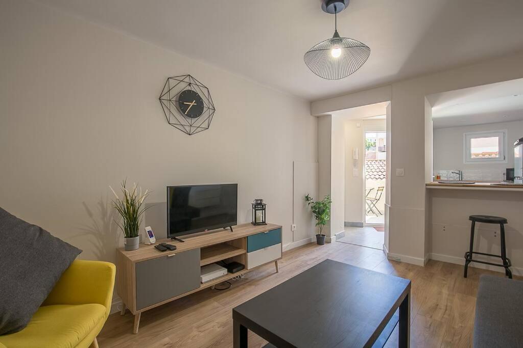 Endoume, Charmant T2 Au Calme, Terrasse, 13007 Marseille Ngoại thất bức ảnh
